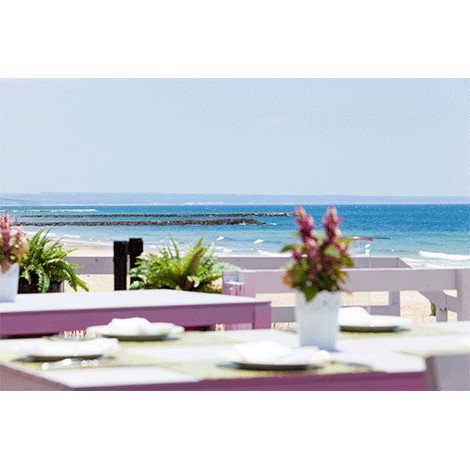 Beach Club “PRAIA – Sea, Salt and Peper”