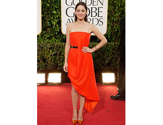Marion Cotillard Look's em vermelho!