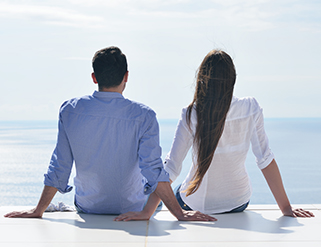 10 Sinais de que ele não quer um relacionamento sério. 10 Sinais de que ele não quer um relacionamento sério.