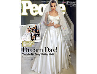 O vestido de noiva de Angelina Jolie O vestido de noiva de Angelina Jolie